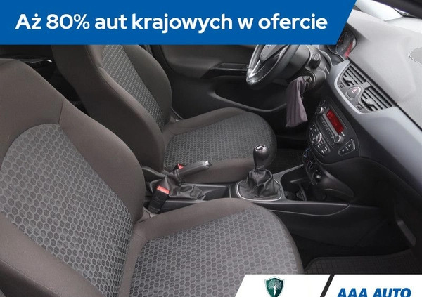 Opel Corsa cena 31000 przebieg: 123543, rok produkcji 2017 z Tarnobrzeg małe 172